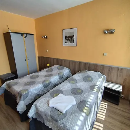 Opera Family - Former 2* Varna