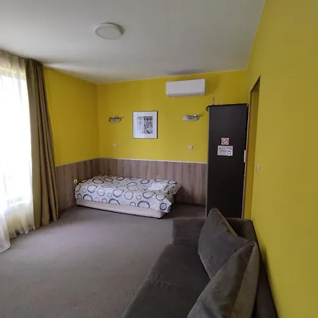 Opera Family - Former Hotel