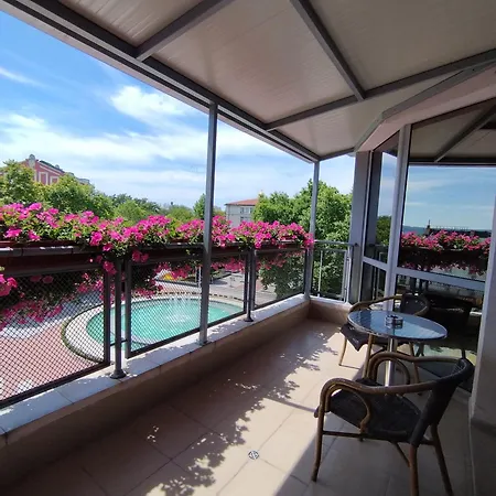 Opera Family - Former Hotel 2*