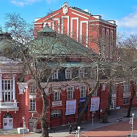 Opera Family - Former Hotel